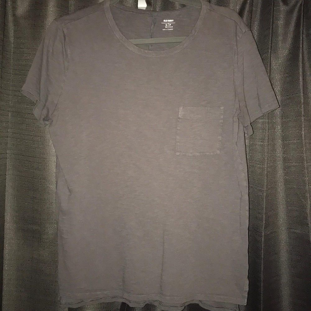Old Navy t-shirt
